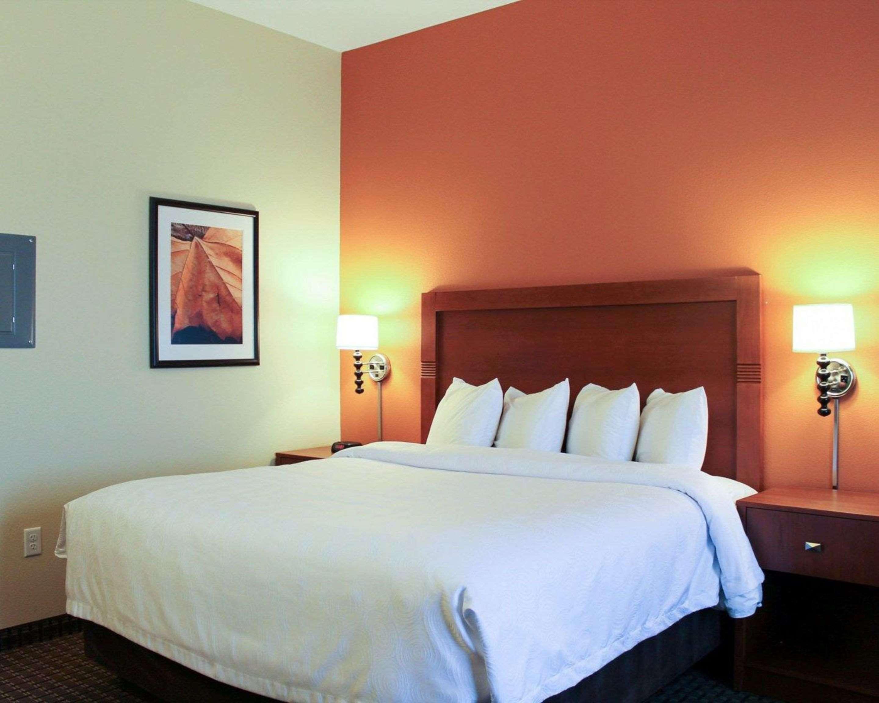 Mainstay Suites Tioga Bagian luar foto