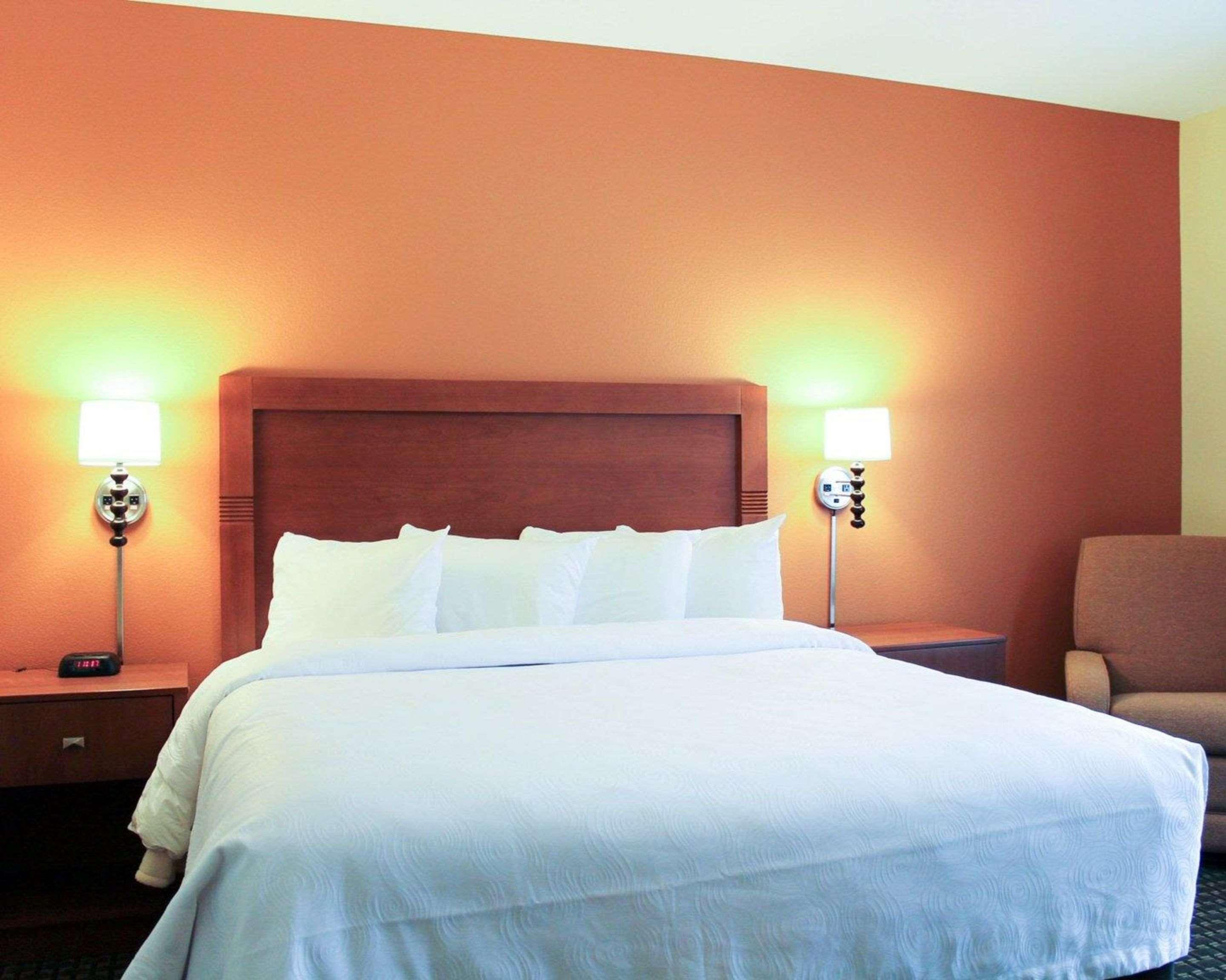 Mainstay Suites Tioga Bagian luar foto