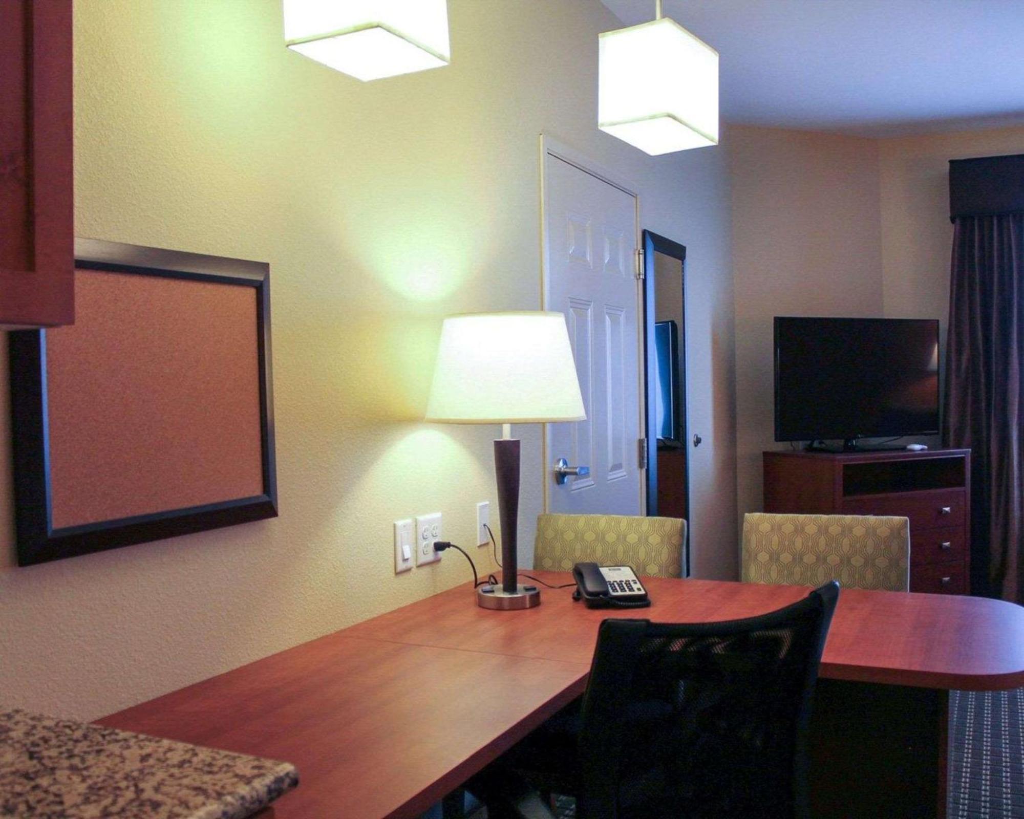 Mainstay Suites Tioga Bagian luar foto
